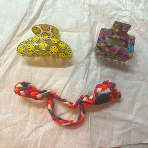 ***NEVER USED*** Hair‎ accessories